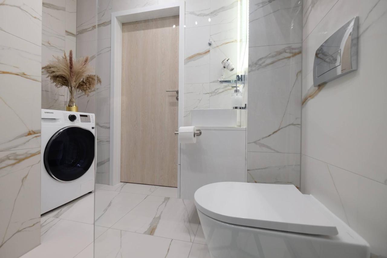 Apartamenty Centrum Premium Gold Белосток Экстерьер фото