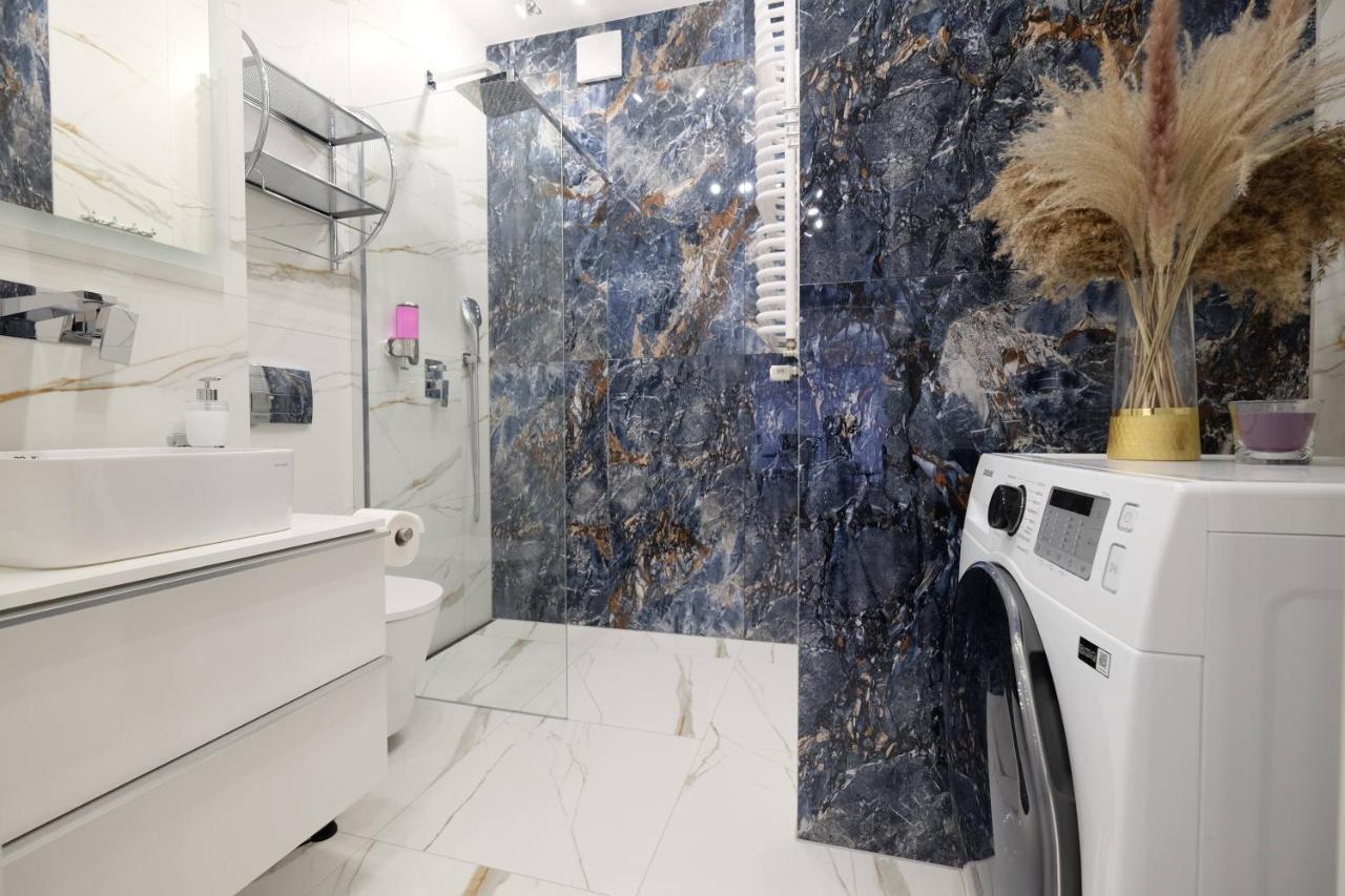 Apartamenty Centrum Premium Gold Белосток Экстерьер фото